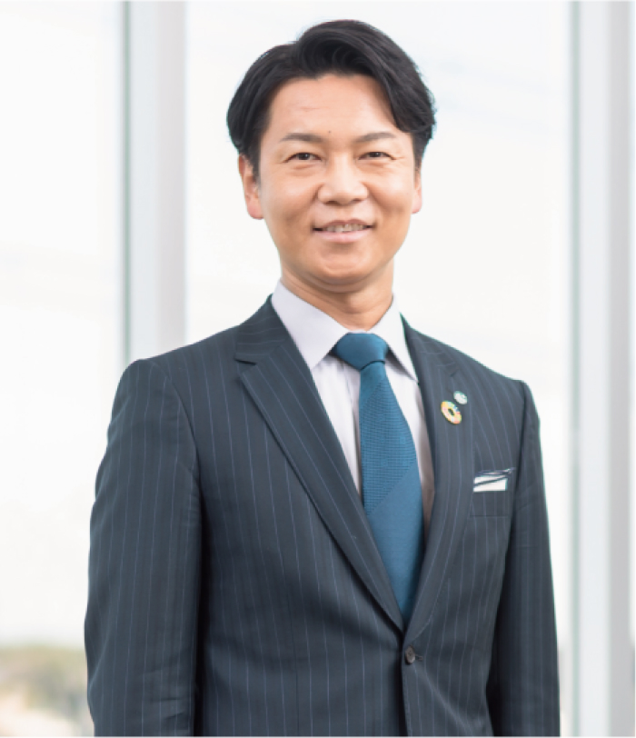 代表取締役社長　Katsunori Sugiura